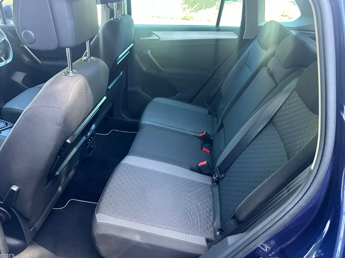 Volkswagen Tiguan Hatchback, Diesel, 2017, Blue