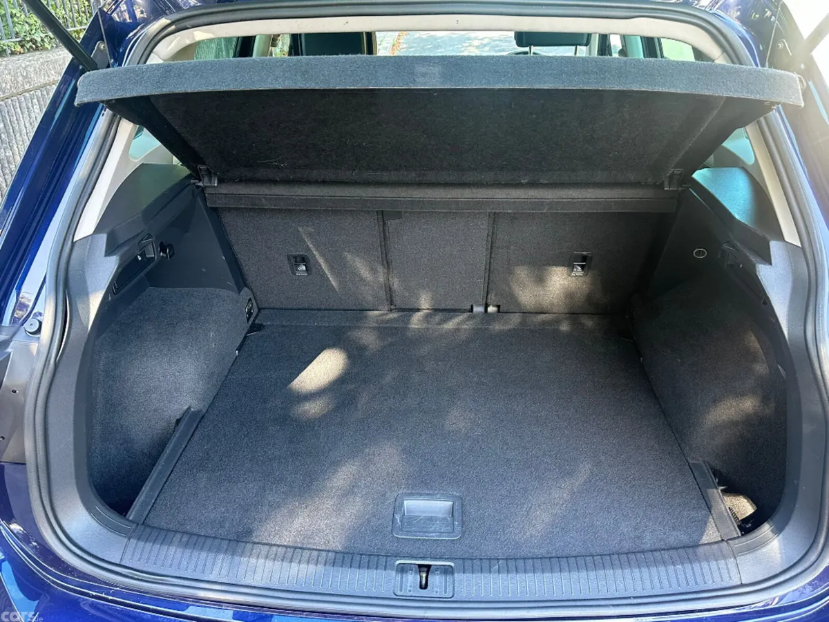 Volkswagen Tiguan Hatchback, Diesel, 2017, Blue
