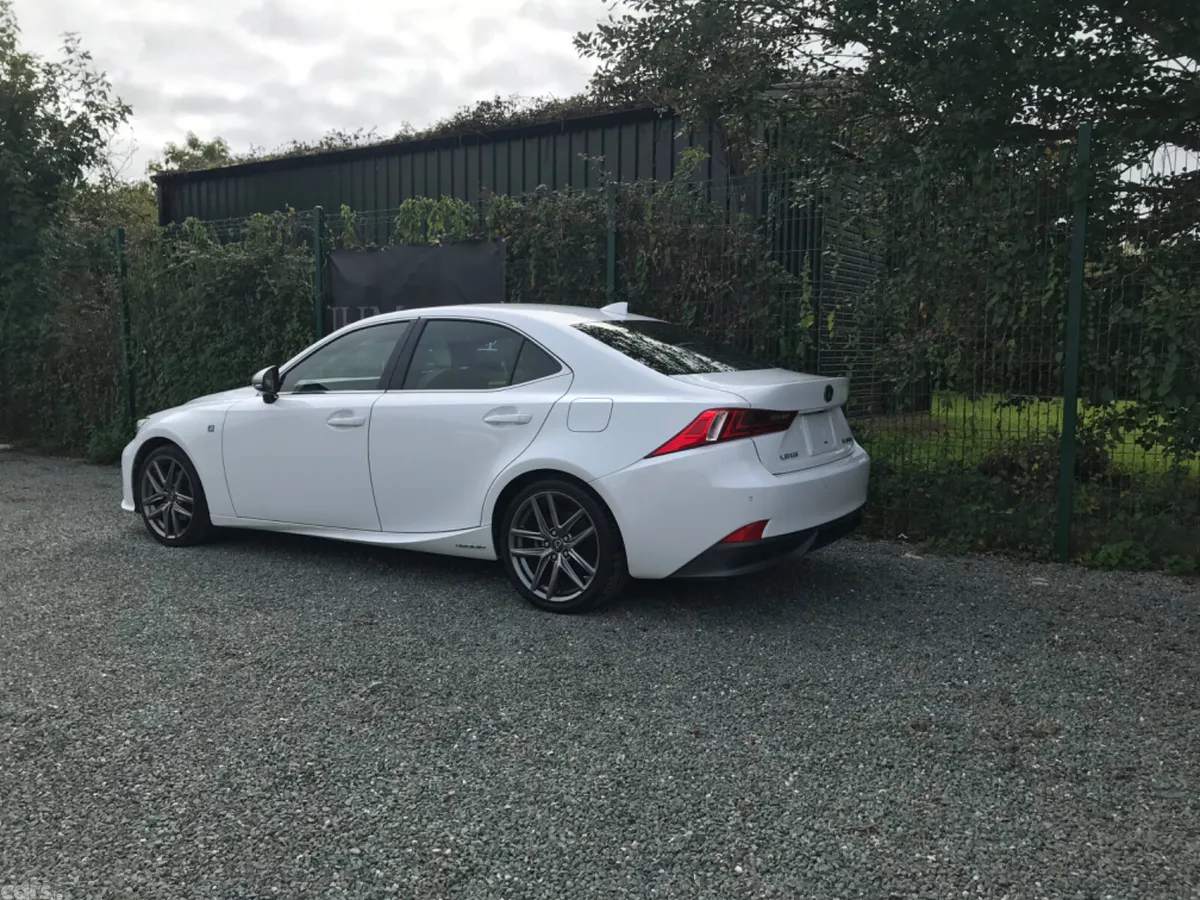 Lexus IS Saloon, Petrol Hybrid, 2016, White