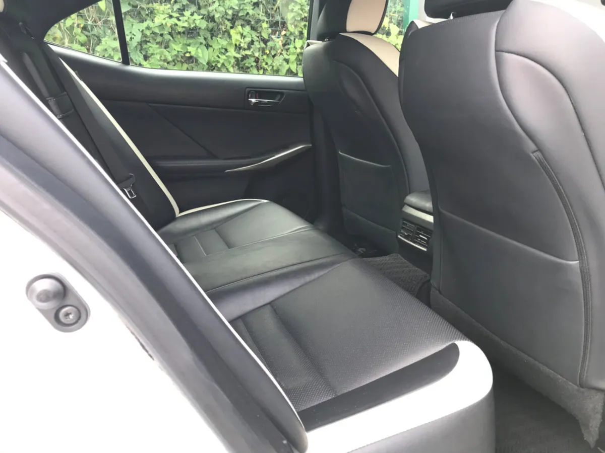 Lexus IS Saloon, Petrol Hybrid, 2016, White