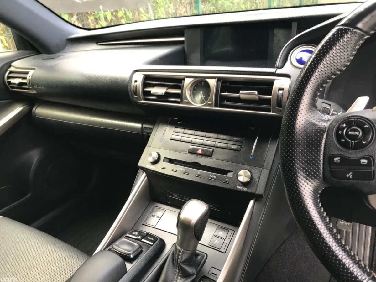 Lexus IS Saloon, Petrol Hybrid, 2016, White