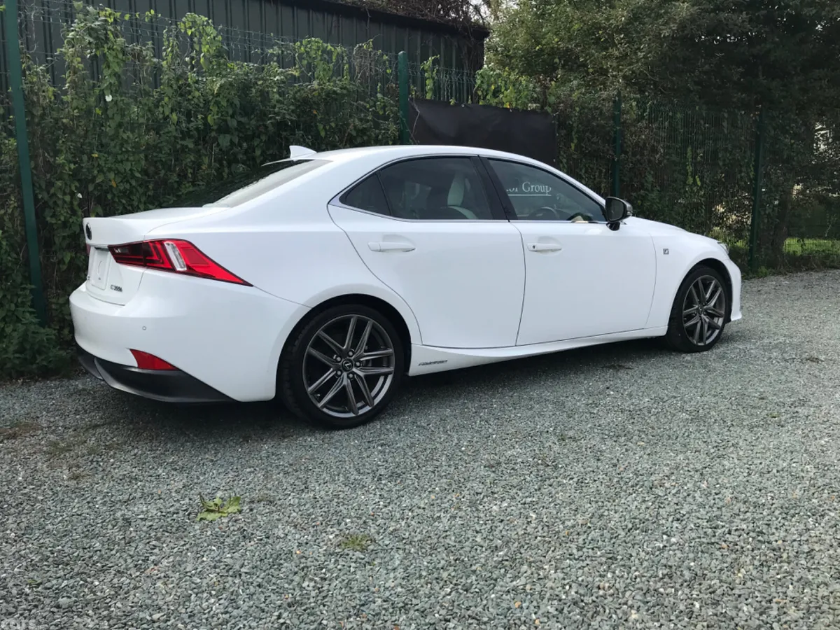 Lexus IS Saloon, Petrol Hybrid, 2016, White