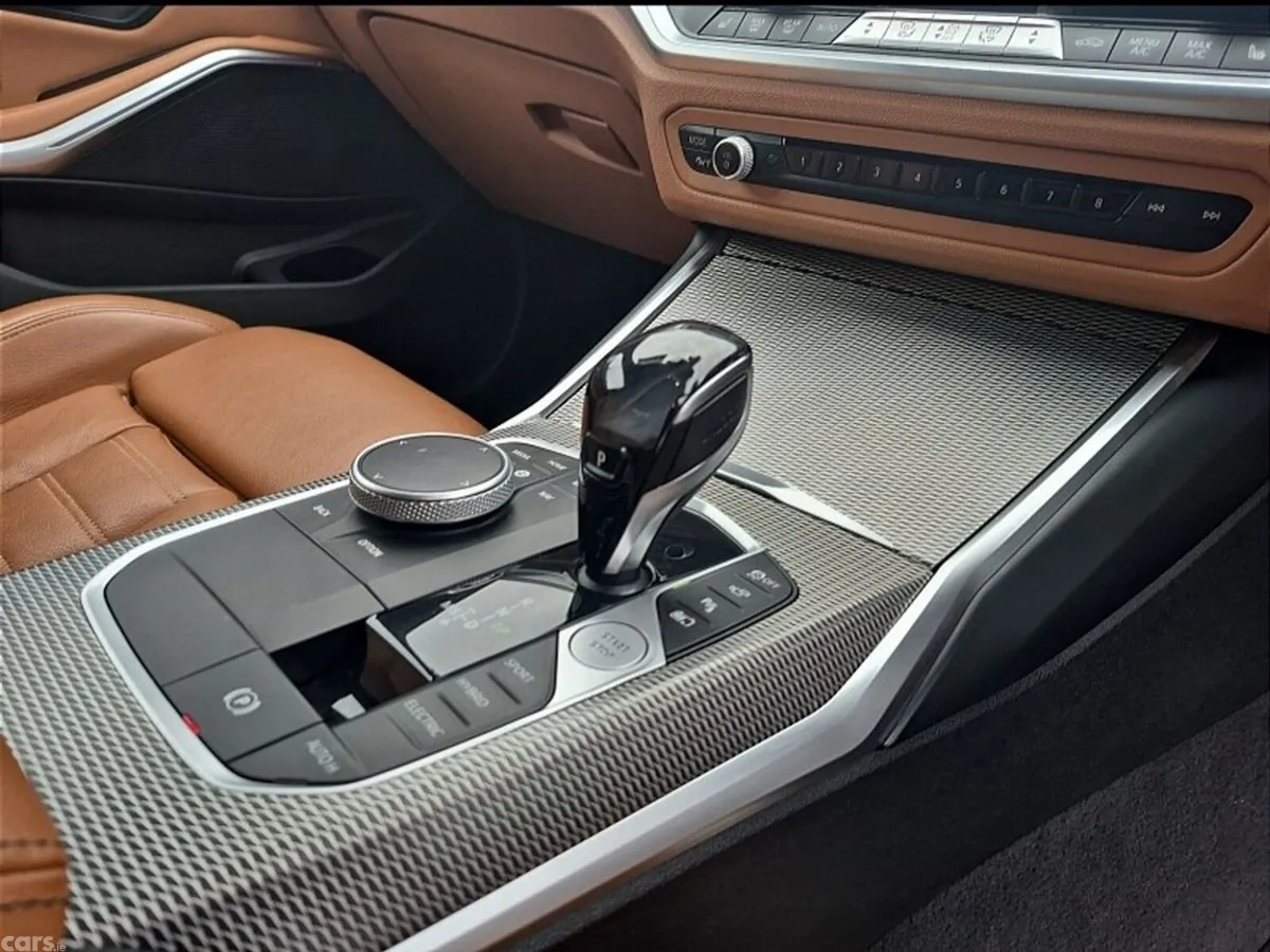 BMW 3-Series Saloon, Petrol Plug-in Hybrid, 2021, Blue