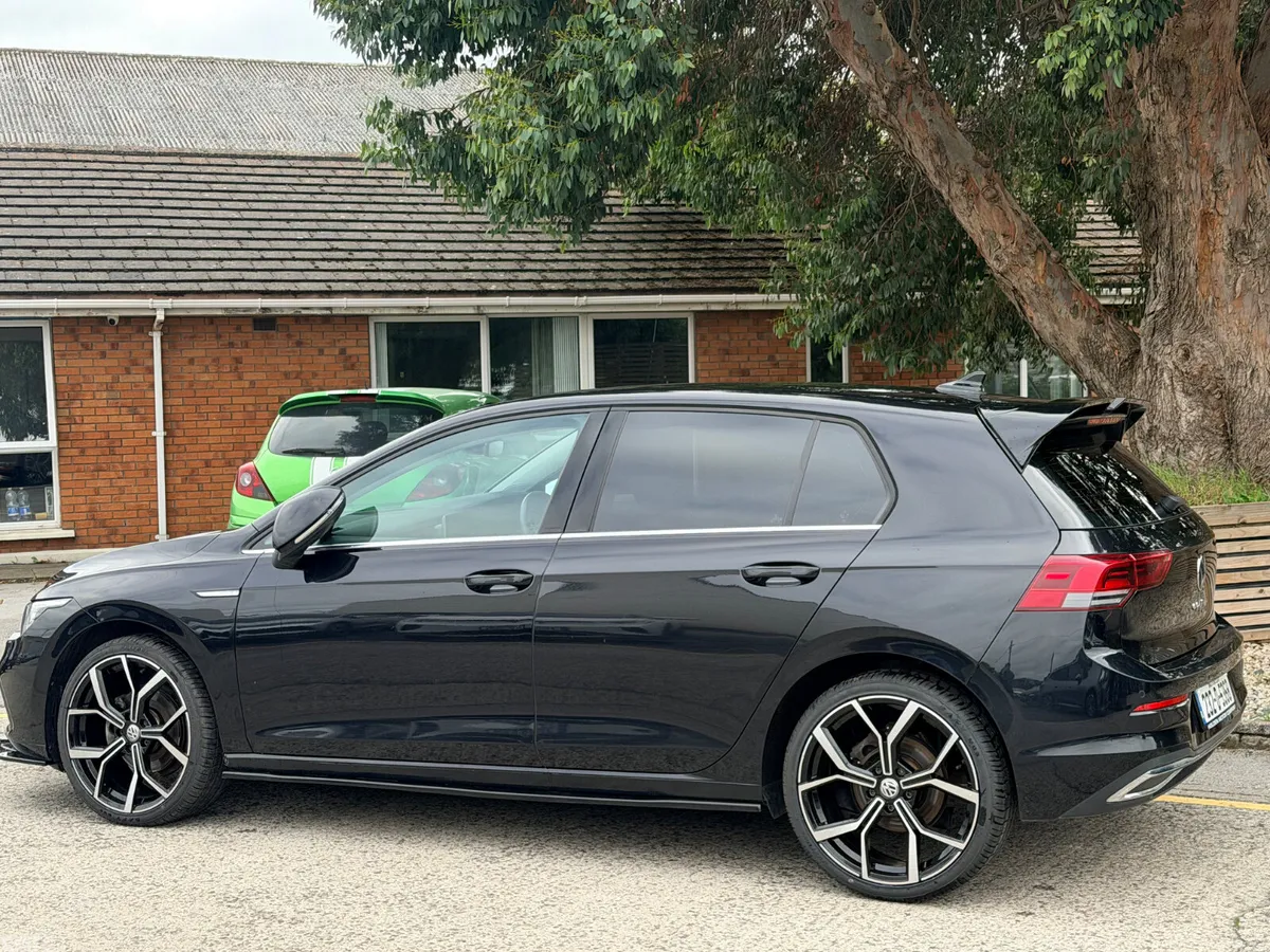 Volkswagen Golf Estate, Diesel, 2023, Black