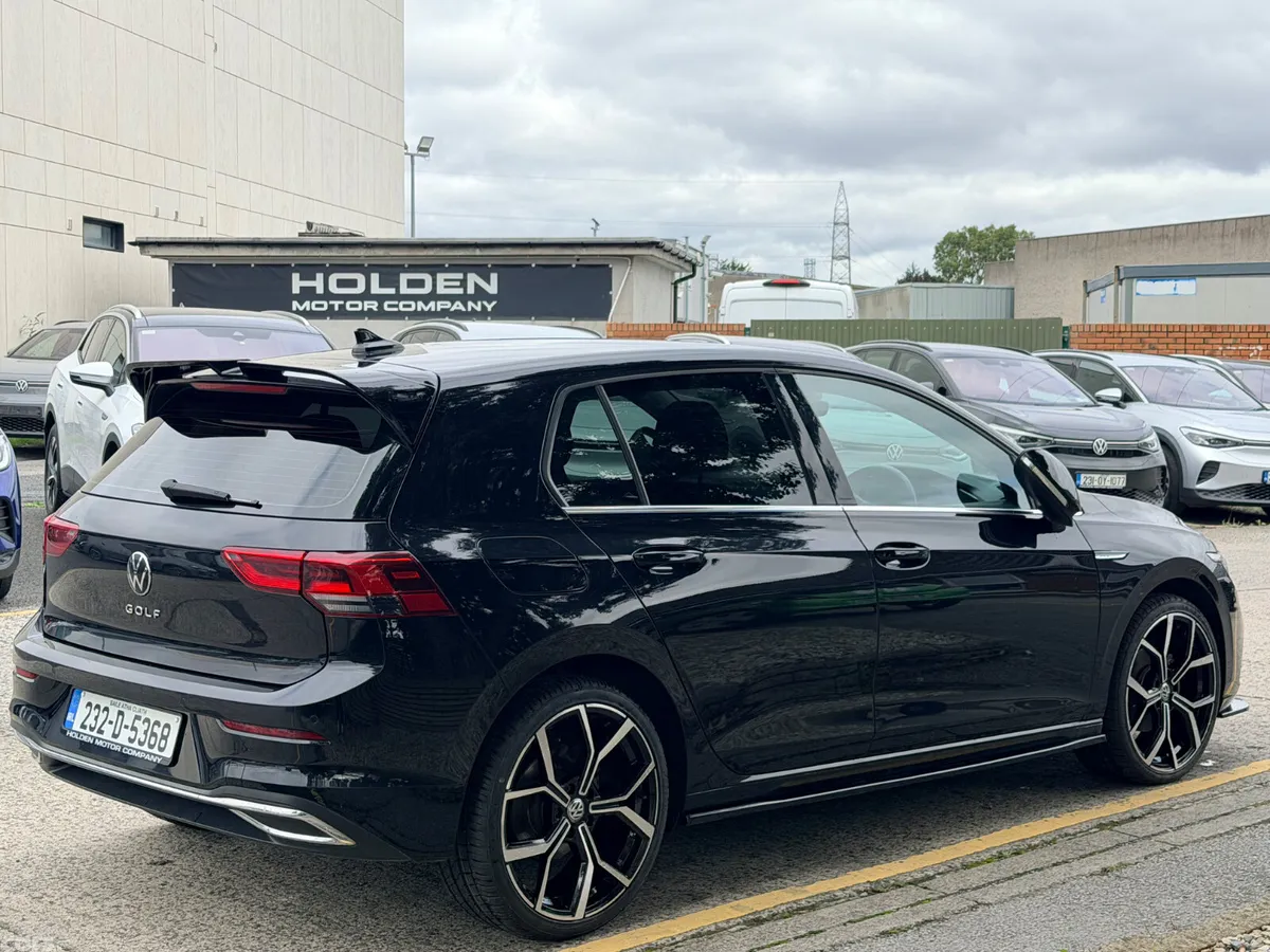 Volkswagen Golf Estate, Diesel, 2023, Black