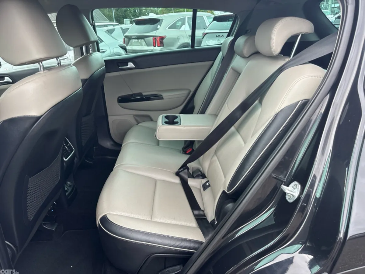 Kia Sportage MPV, Diesel Hybrid, 2020, Black