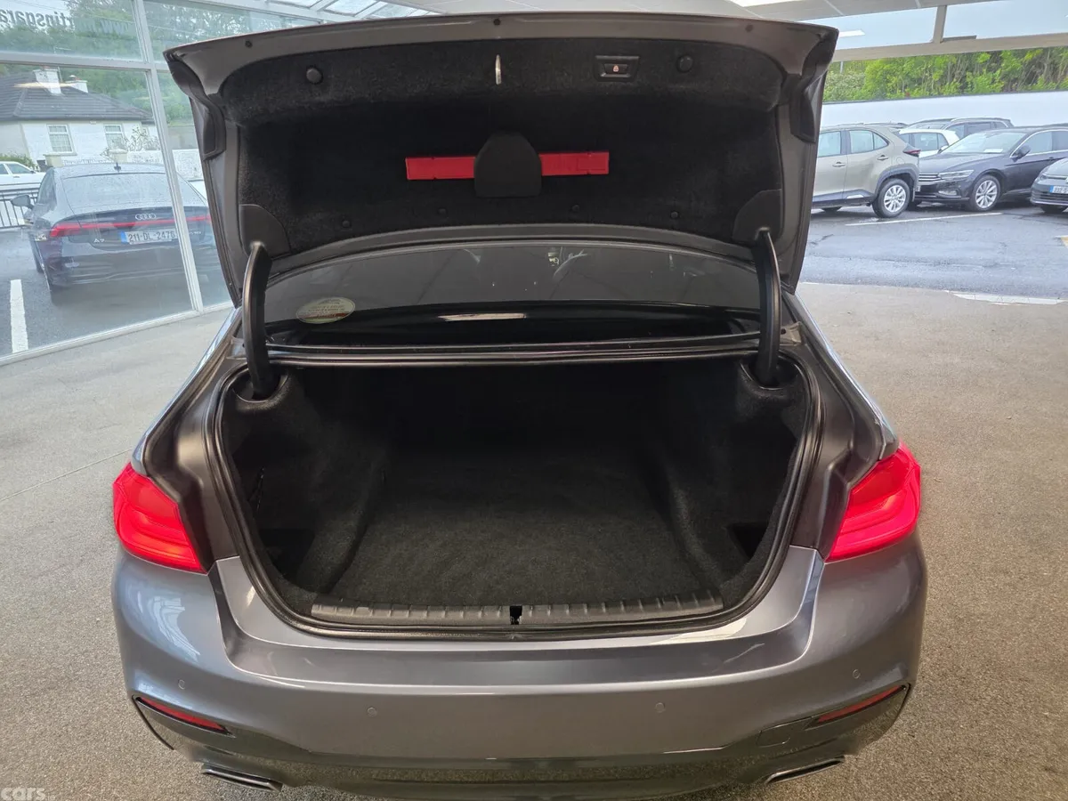 BMW 5-Series Saloon, Diesel, 2017, Blue