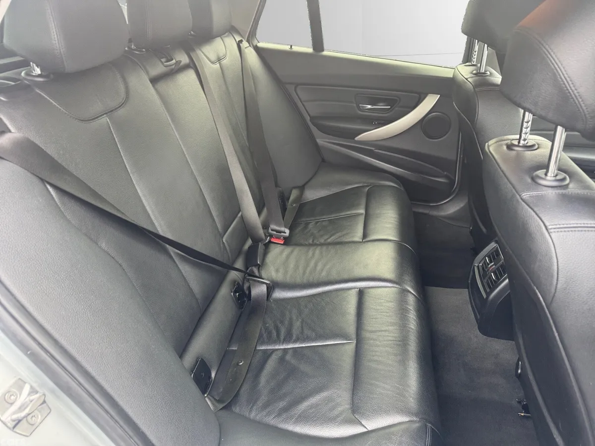 BMW 3-Series Estate, Diesel, 2019, Silver