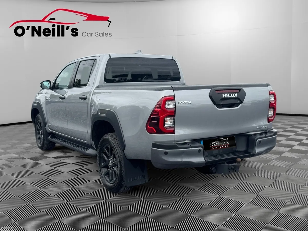 Toyota Hilux Pick Up, Diesel, 2025, Silver