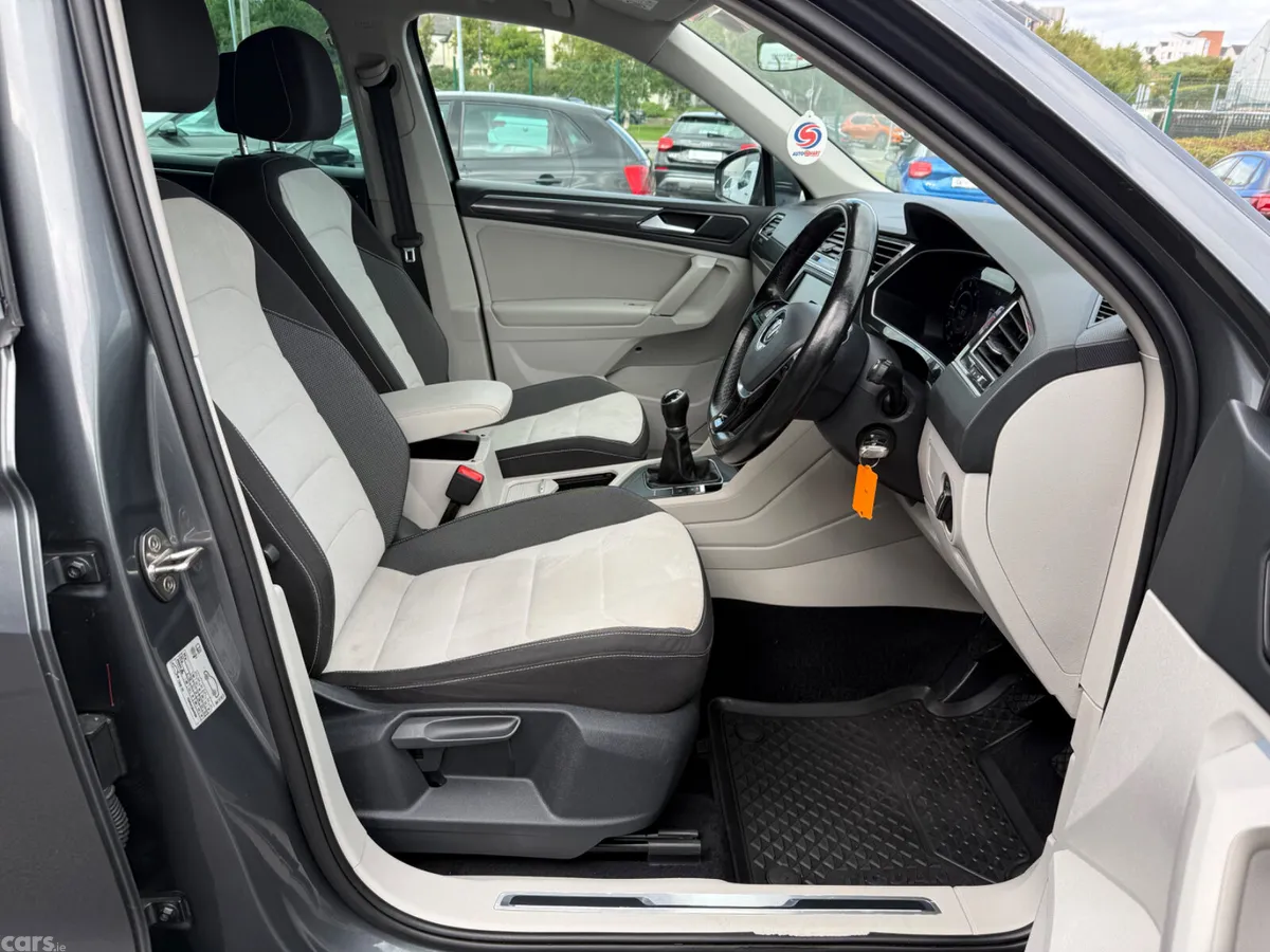 Volkswagen Tiguan SUV, Diesel, 2017, Grey