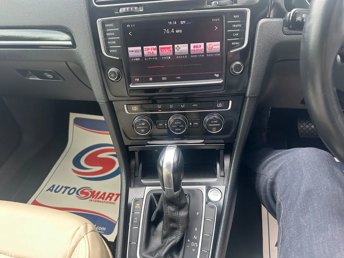 Volkswagen Golf Hatchback, Petrol, 2015, Blue