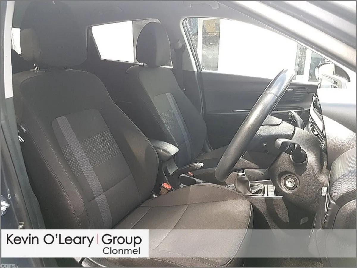 Hyundai i20 Hatchback, Petrol, 2024, Grey