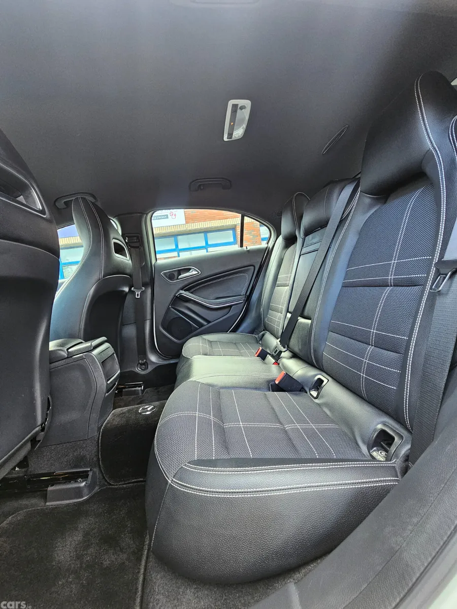 Mercedes-Benz A-Class Hatchback, Petrol, 2013, White
