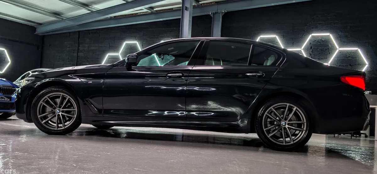 BMW 5-Series Saloon, Diesel, 2017, Black