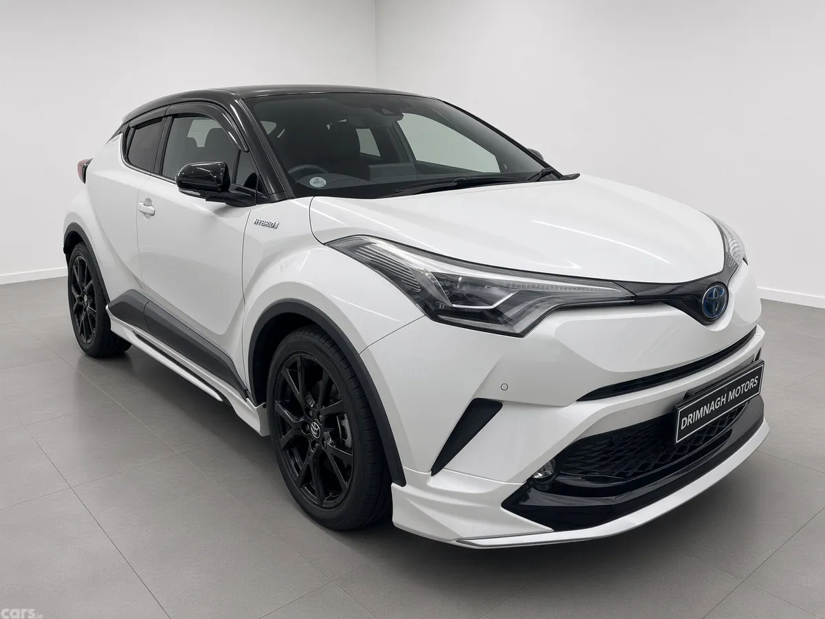 Toyota C-HR SUV, Petrol Hybrid, 2020, White