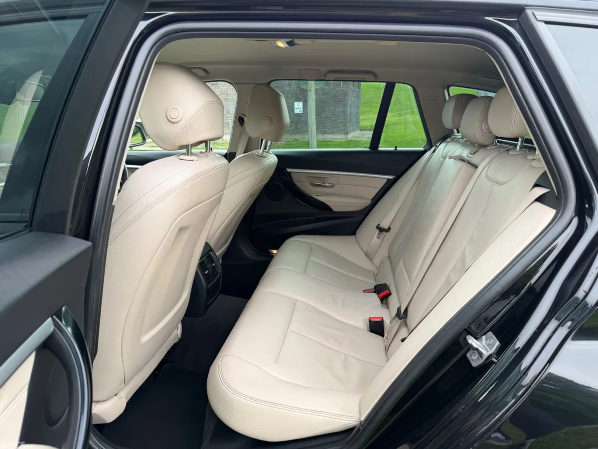BMW 3-Series Estate, Diesel, 2018, Black