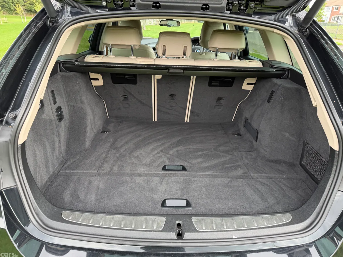 BMW 3-Series Estate, Diesel, 2018, Black