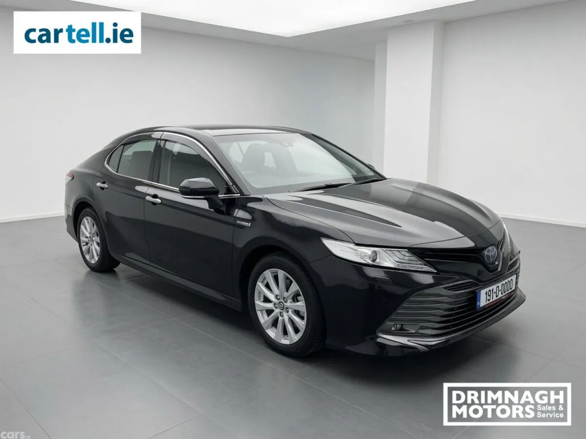 Toyota Camry Saloon, Petrol Hybrid, 2019, Black