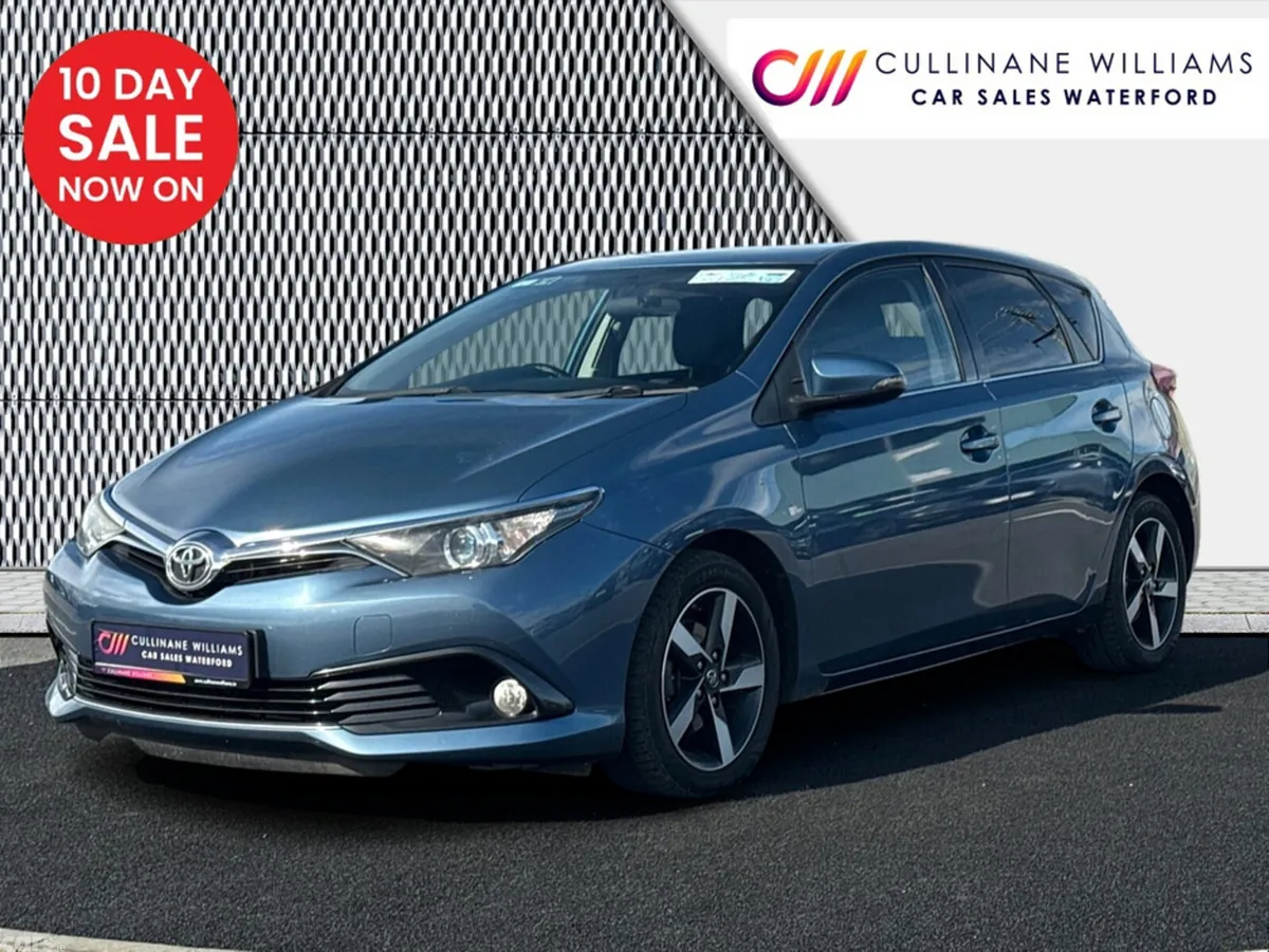 Toyota Auris Hatchback, Diesel, 2016, Blue