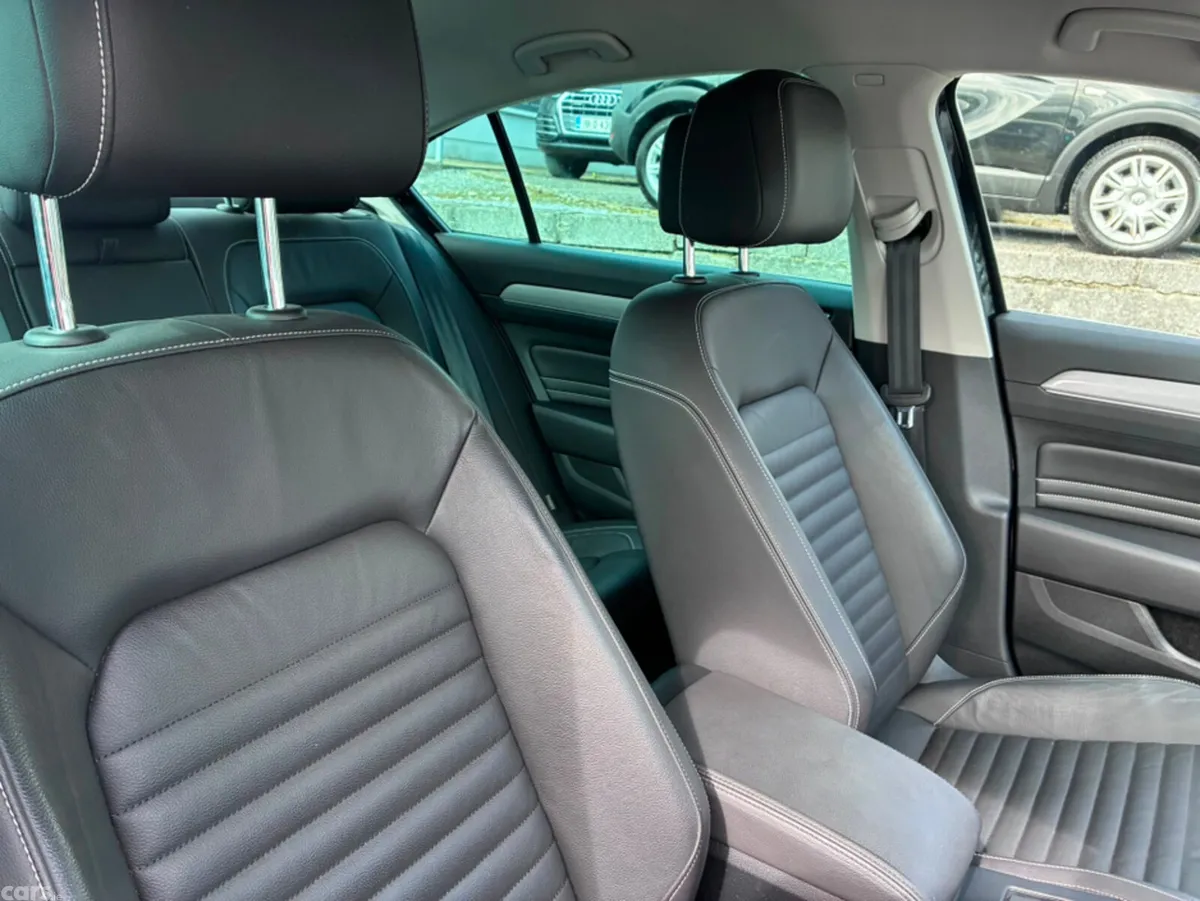 Volkswagen Passat Saloon, Petrol Plug-in Hybrid, 2021, Black