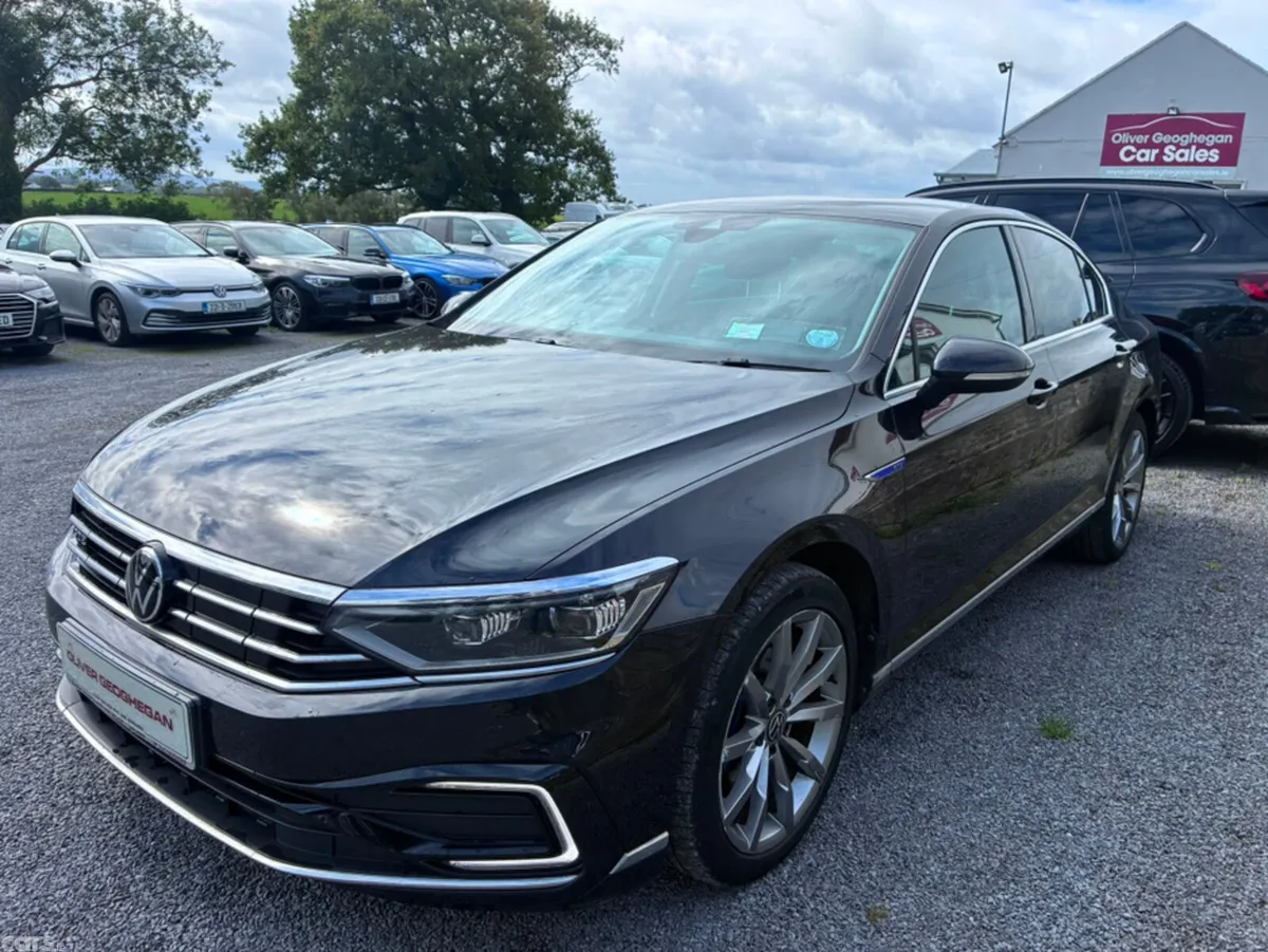 Volkswagen Passat Saloon, Petrol Plug-in Hybrid, 2021, Black