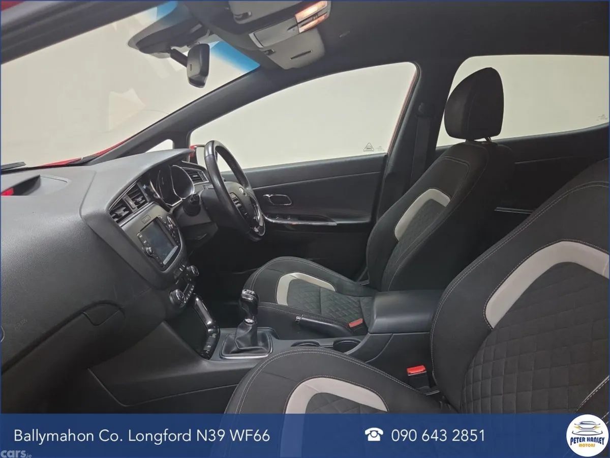Kia Ceed Hatchback, Diesel, 2016, Red