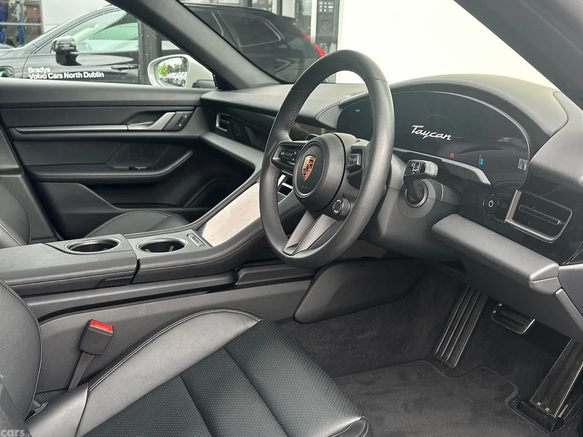 Porsche Taycan Coupe, Electric, 2025, Grey