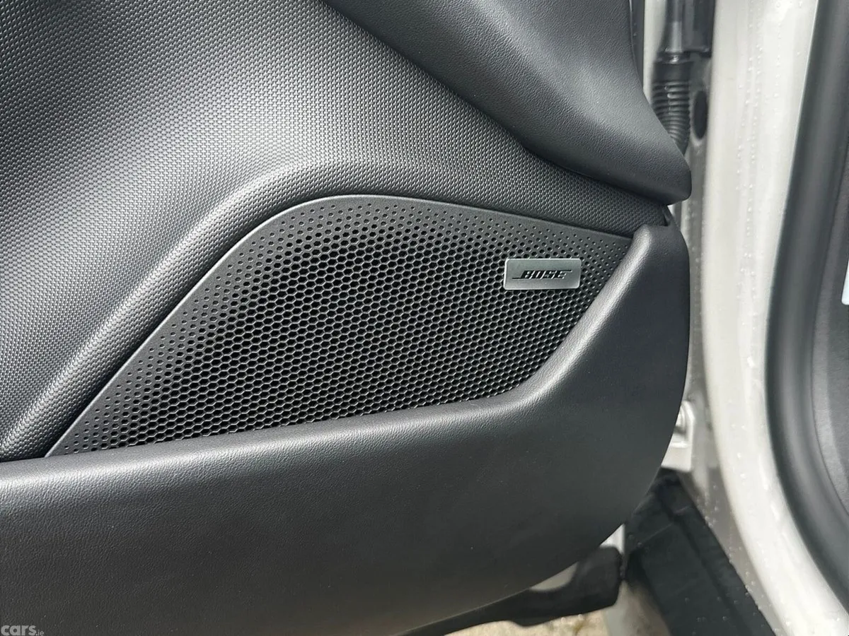 Porsche Taycan Coupe, Electric, 2025, Grey