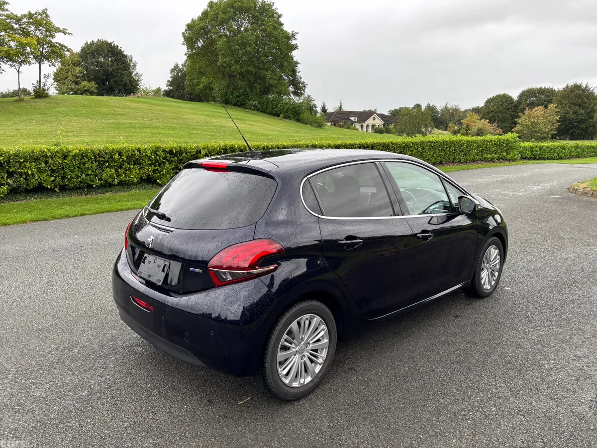 Peugeot 208 Hatchback, Petrol, 2018, Blue