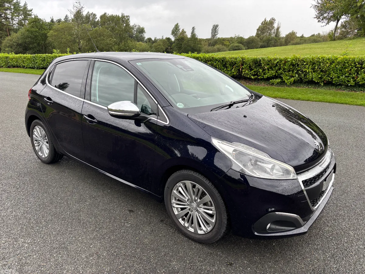 Peugeot 208 Hatchback, Petrol, 2018, Blue