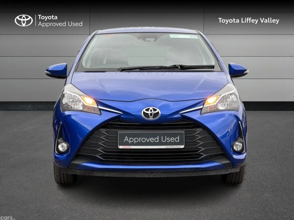 Toyota Yaris Hatchback, Petrol, 2019, Blue