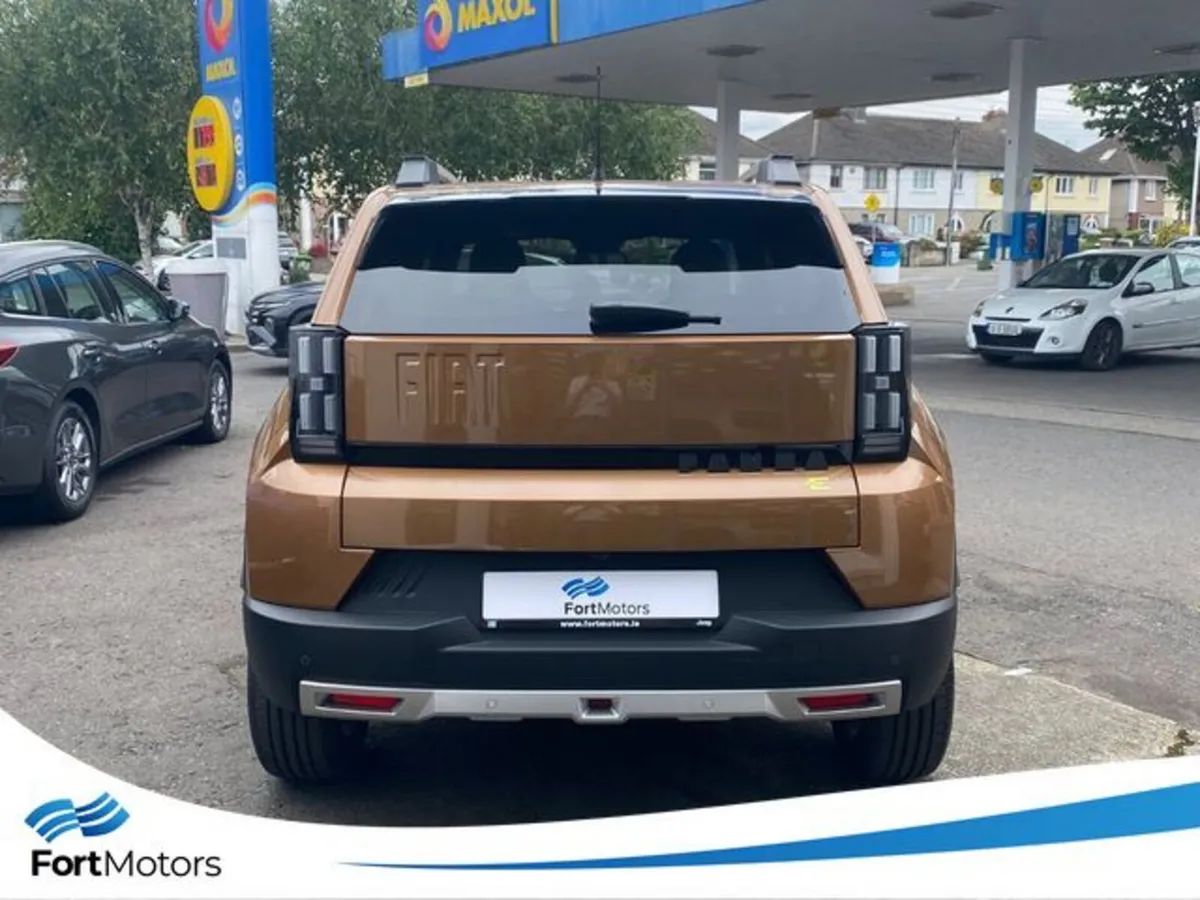 Fiat Grande Panda SUV, Electric, 2027, Brown