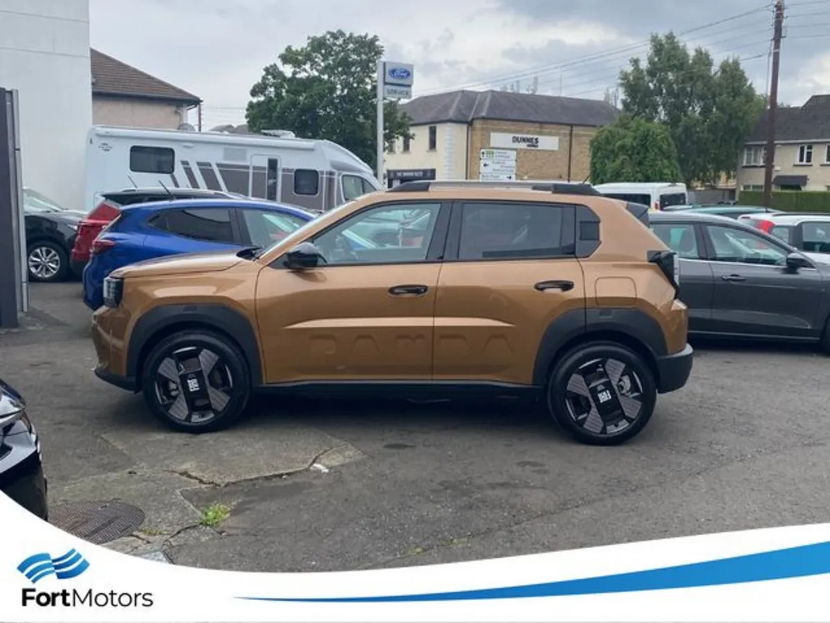 Fiat Grande Panda SUV, Electric, 2027, Brown