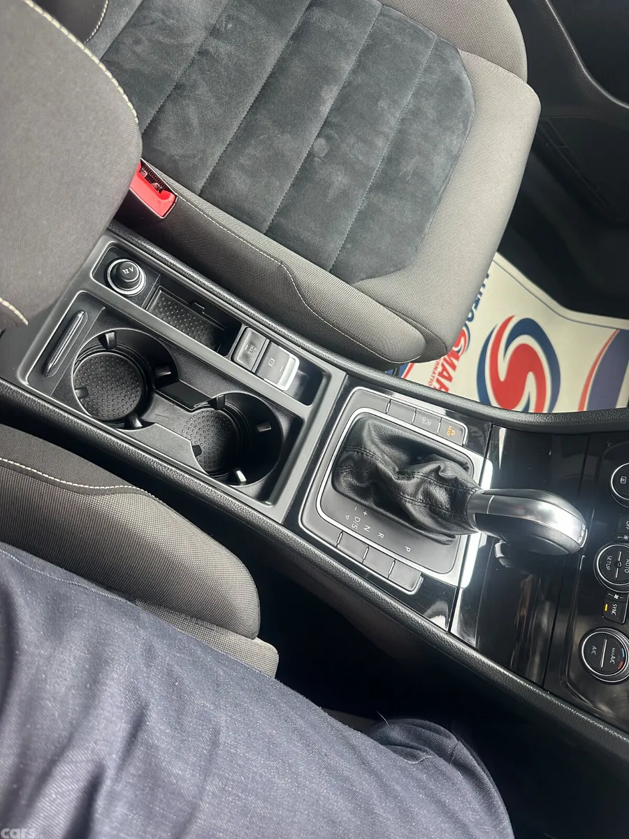 Volkswagen Golf Hatchback, Petrol, 2014, Silver