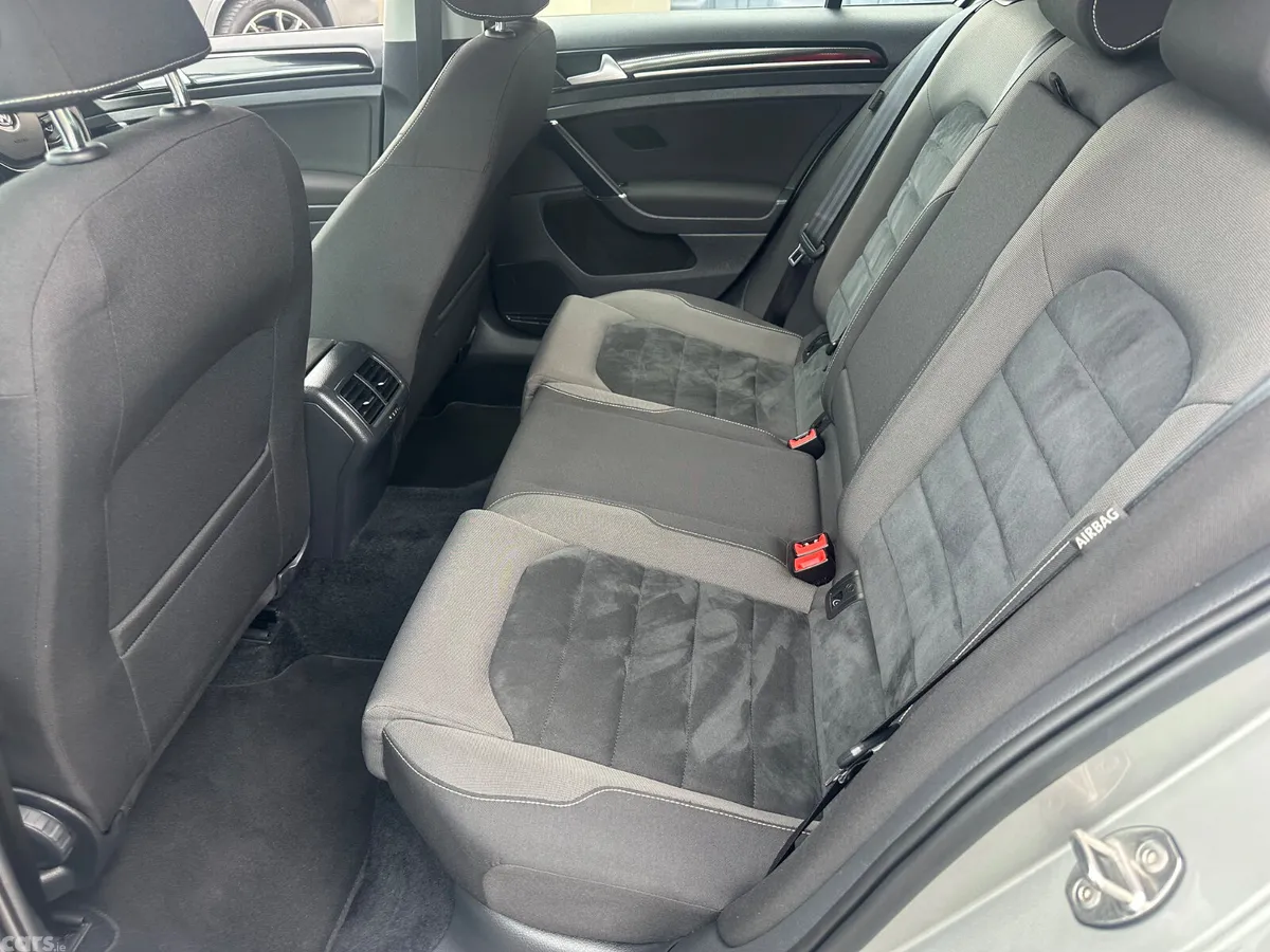 Volkswagen Golf Hatchback, Petrol, 2014, Silver
