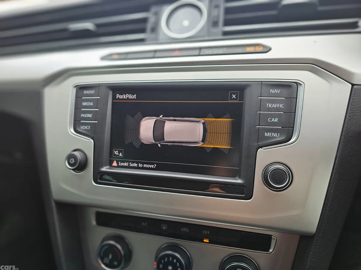 Volkswagen Passat Estate, Diesel, 2016, Grey