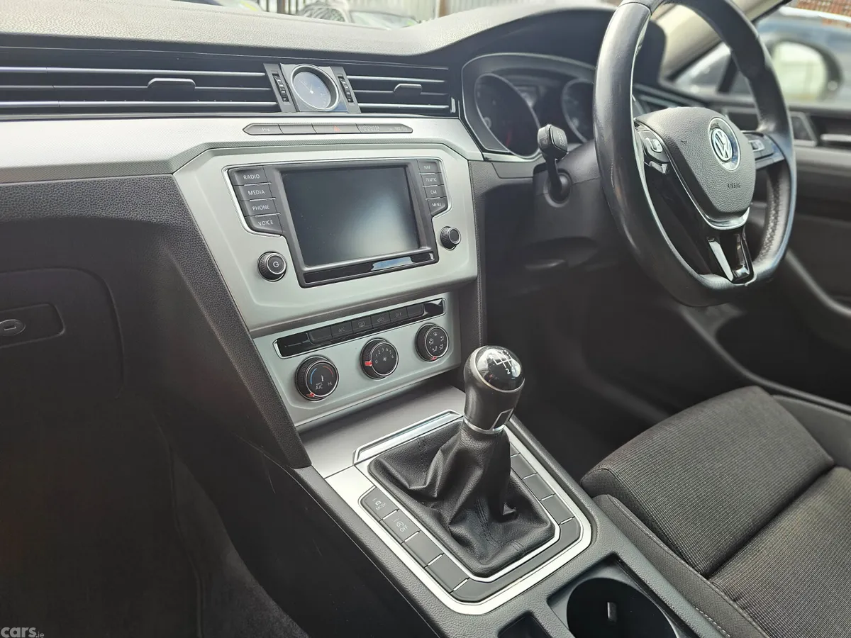Volkswagen Passat Estate, Diesel, 2016, Grey