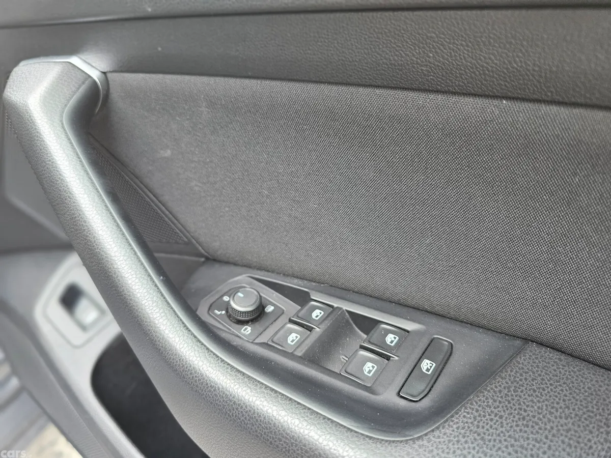 Volkswagen Passat Estate, Diesel, 2016, Grey