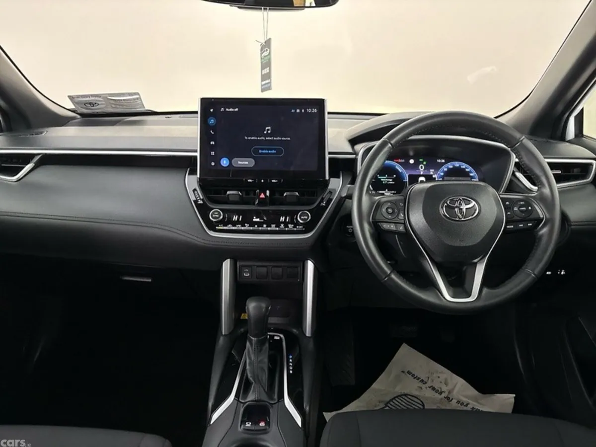 Toyota Corolla Cross Hatchback, Petrol Hybrid, 2024, White