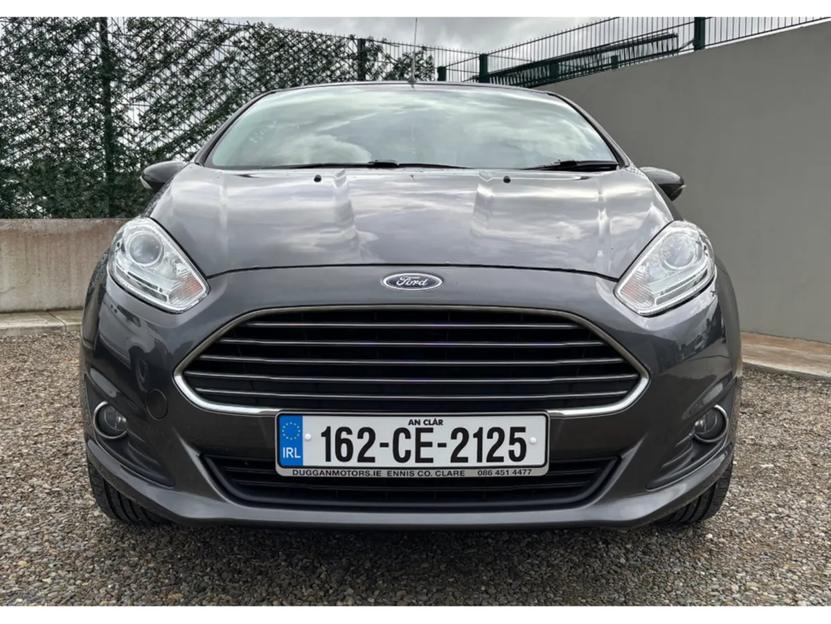 Ford Fiesta Hatchback, Petrol, 2016, Grey