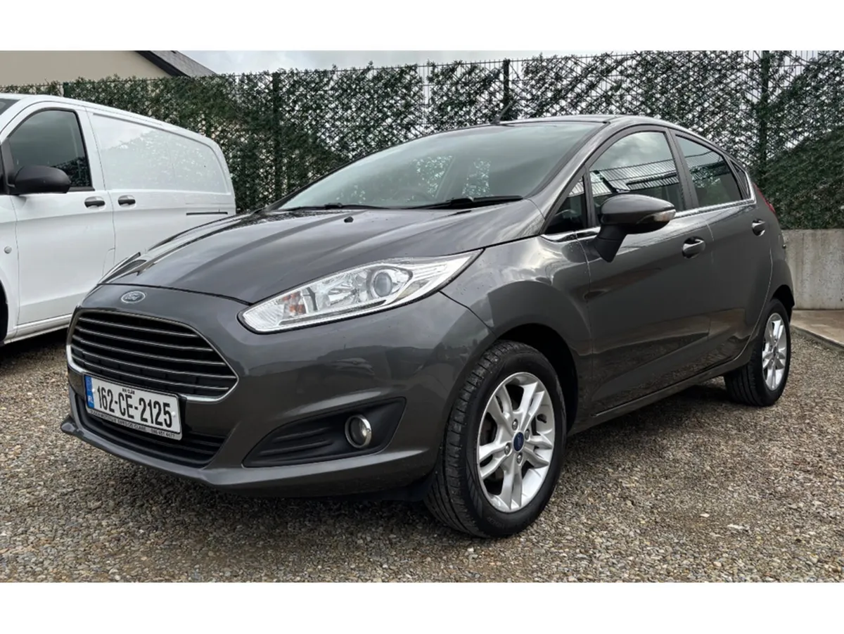 Ford Fiesta Hatchback, Petrol, 2016, Grey