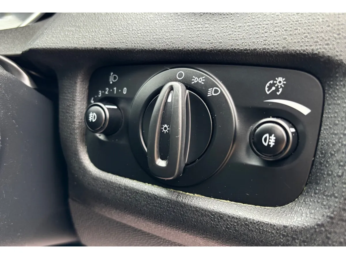 Ford Fiesta Hatchback, Petrol, 2016, Grey