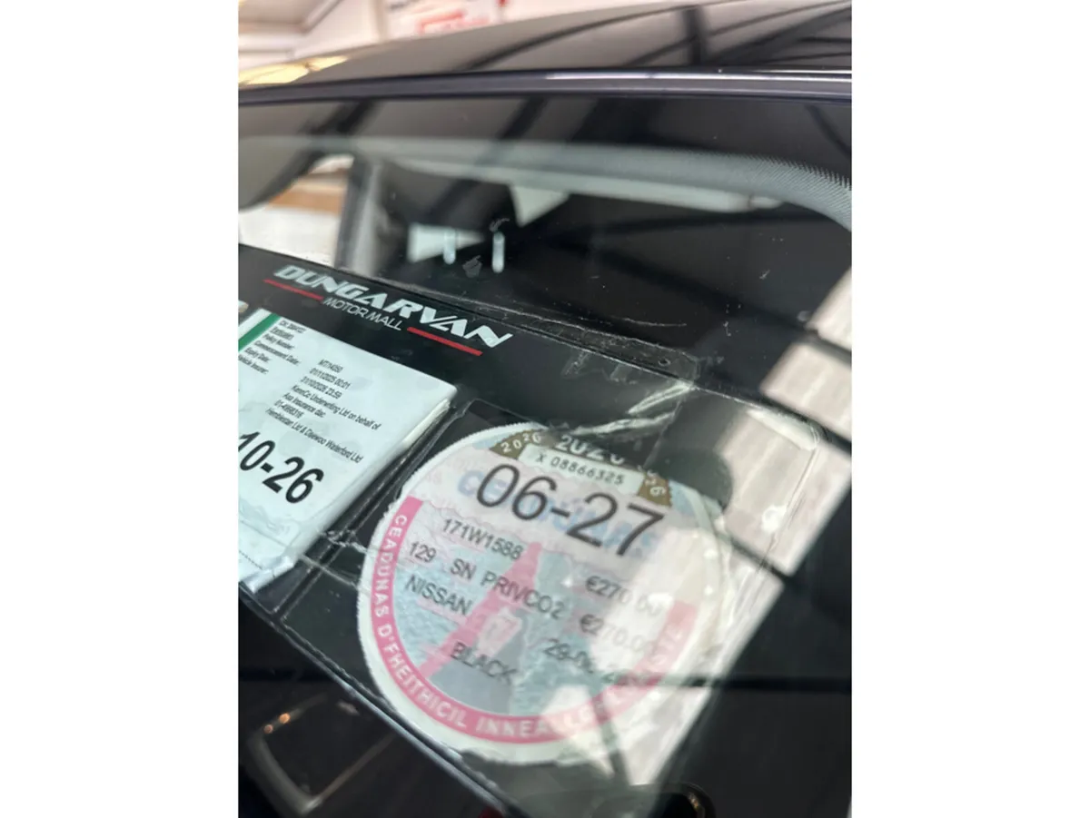 Nissan Qashqai MPV, Petrol, 2017, Black