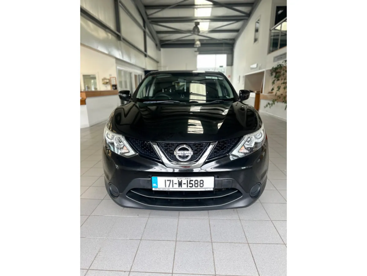 Nissan Qashqai MPV, Petrol, 2017, Black