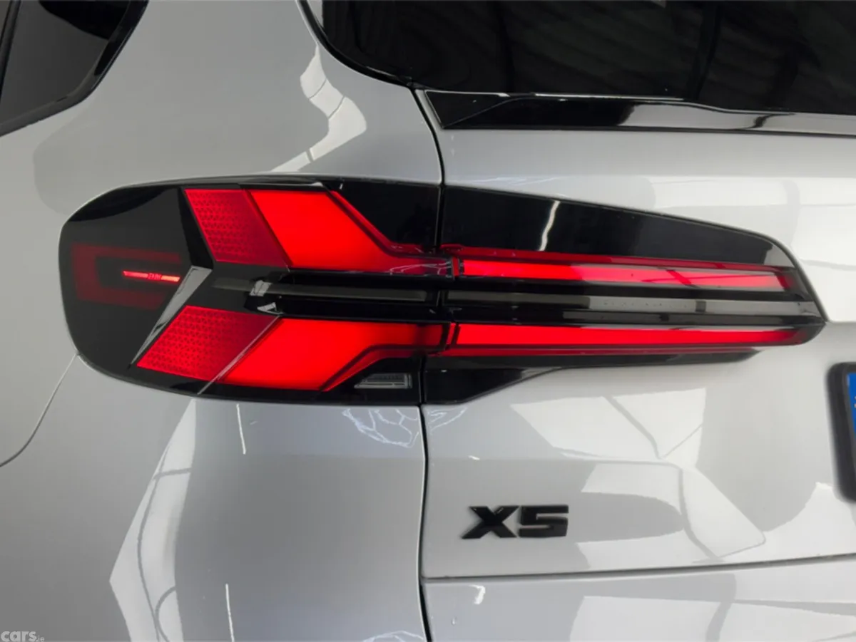 BMW X5 SUV, Petrol Hybrid, 2023, White