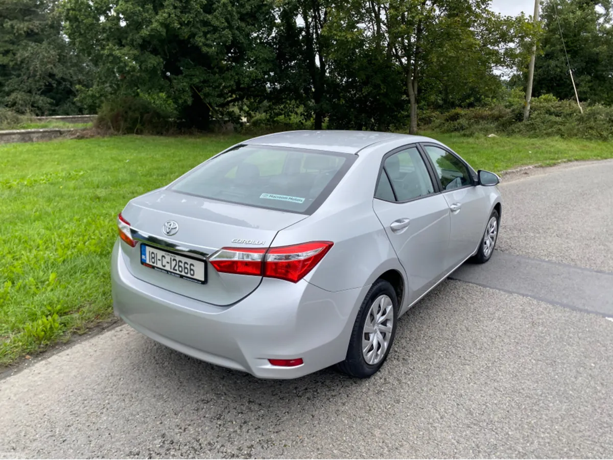 Toyota Corolla Saloon, Petrol, 2018, Grey