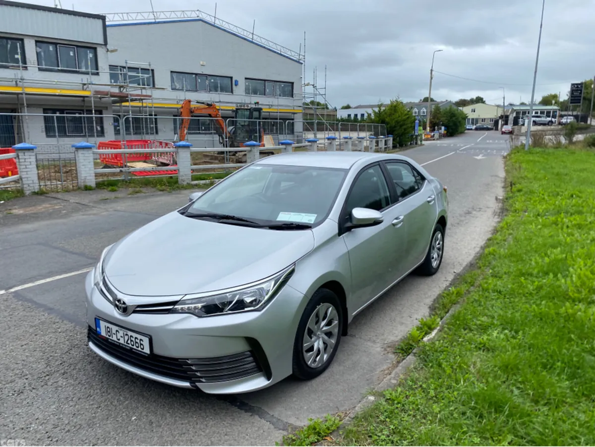Toyota Corolla Saloon, Petrol, 2018, Grey
