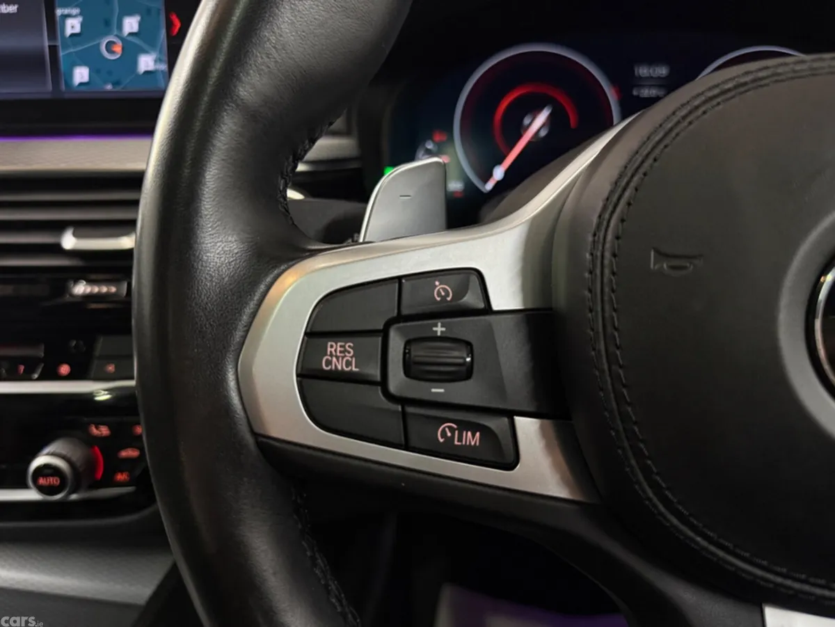 BMW 5-Series Saloon, Petrol Plug-in Hybrid, 2018, Black