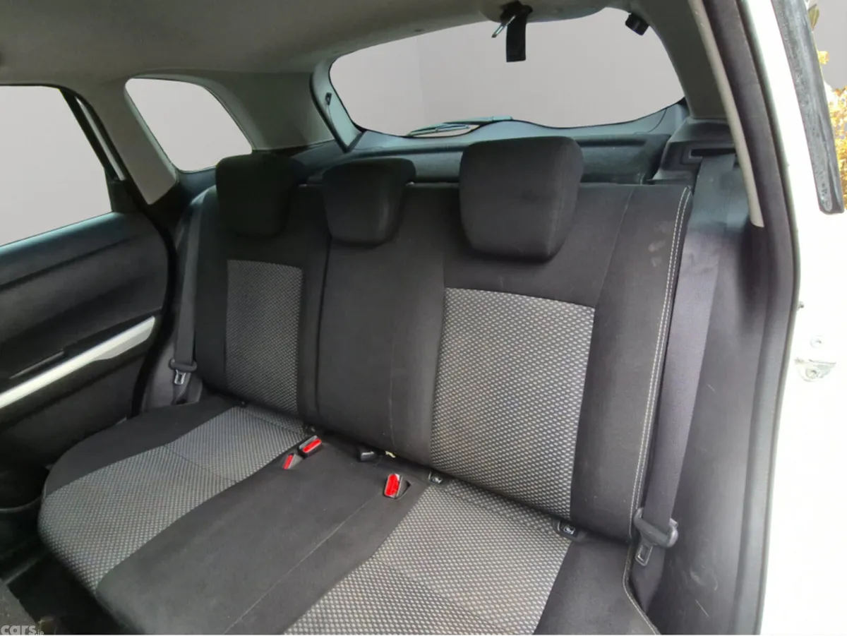 Suzuki Vitara Estate, Petrol, 2015, White