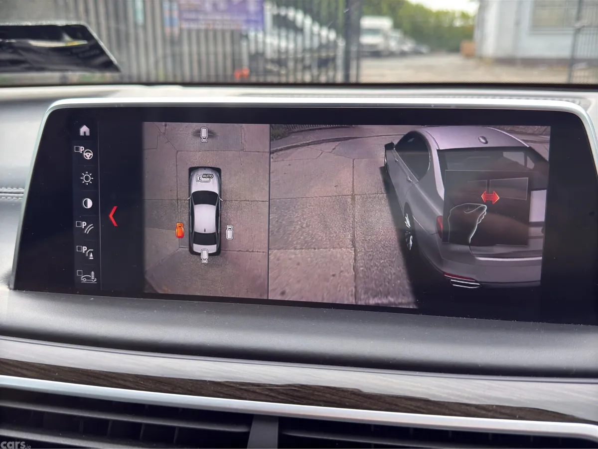 BMW 7-Series Saloon, Petrol Plug-in Hybrid, 2019, Grey